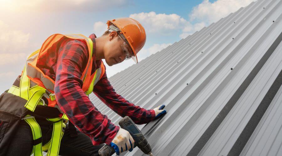 Professional Emergency Roof Repairs services in Rainbow City, AL